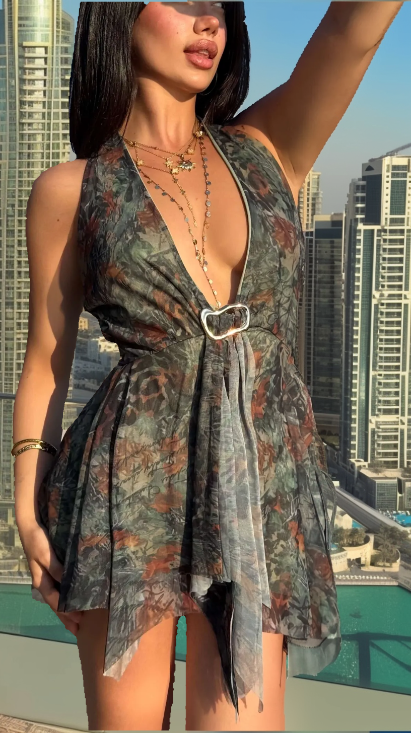 DESAND GREEN DRESS WITH BREAST ACCESSORY DETAILED